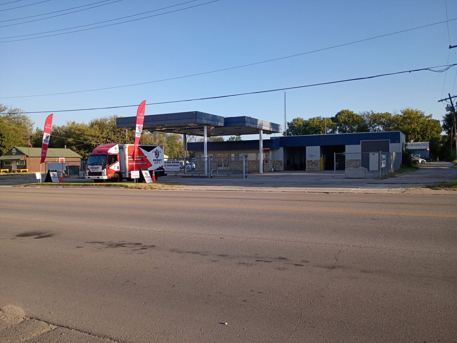 Discount Dents auto hail repair location on East 6th Avenue in Emporia
